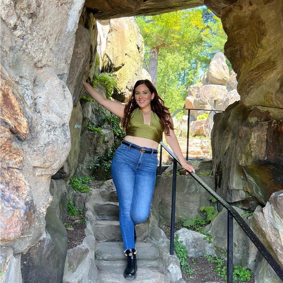 Meet your Posher, Rosa - Picture 5 of 8